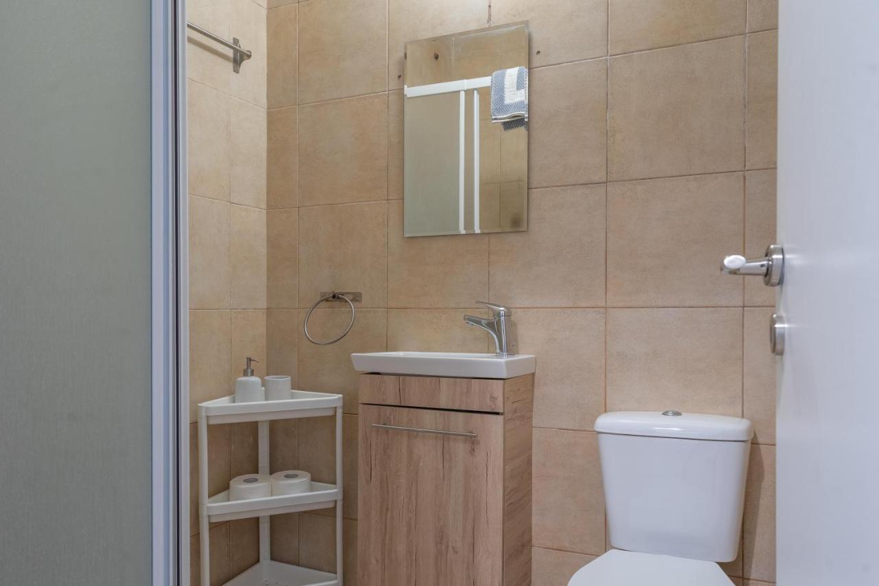 Apartment 1Km From Acropolis Filoppapou Hill Атина Екстериор снимка